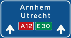 Bord K4: High decision sign (highway)